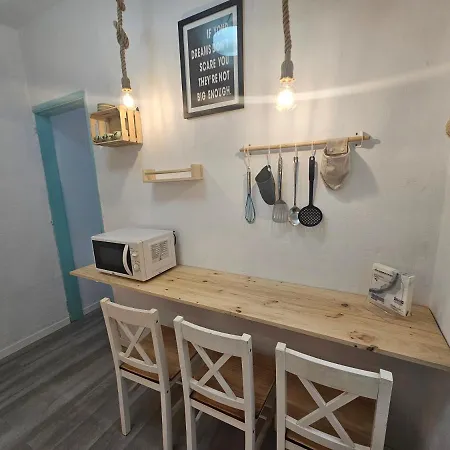 Paraiso Galanas 2rooms شقة *