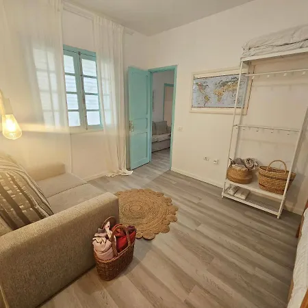 Paraiso Galanas 2rooms شقة *